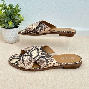Franco Sarto Women's Berit Cream Textile Snake Print Slip On Sandals Size 8.5